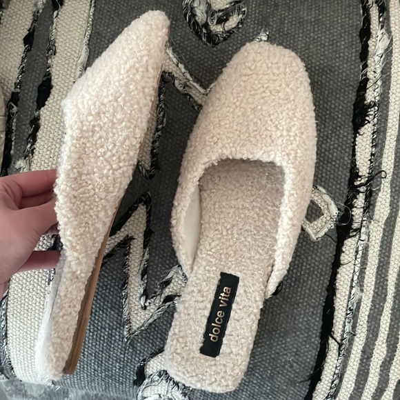 Dolce Vita sherpa flats size 8 *Never worn - Picture 3 of 3